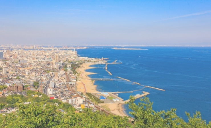 イヅツヤ板宿店